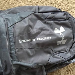 UNDER ARMOUR BACKPACK